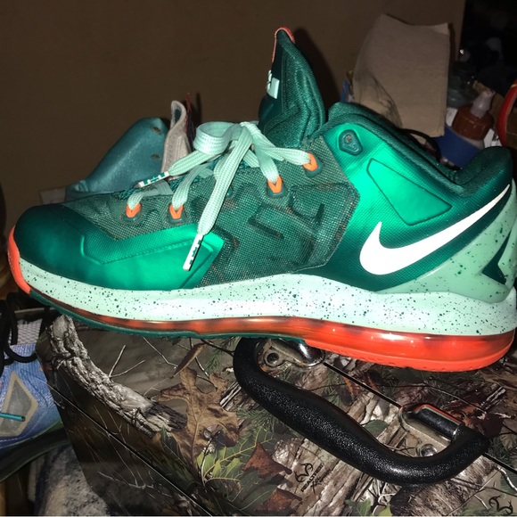 LEBRON 11 low size 9.5 great shape - Picture 6 of 8